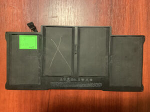 B4833 Акумулятор Оригінальний APPLE A1496 Знос: 7% A1405 A1466 A1496