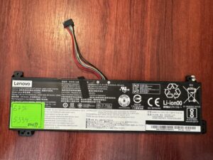 Акумулятор Оригінальний LENOVO L17C2PB3 Знос: 67% Lenovo V130-15IGM, V130-15IKB, V330-15IKB, V330-15ISK, V530-14IKB, V530-15IKB (5334)