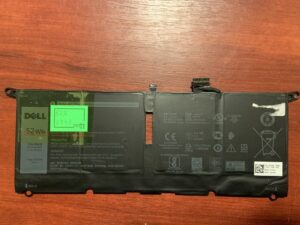 Акумулятор DELL DXGH8 Знос: 57% DELL Inspiron 7390, 7391, 7490, Vostro 5390, 5391 (2542)